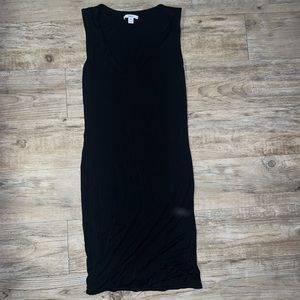Black bodycon dress